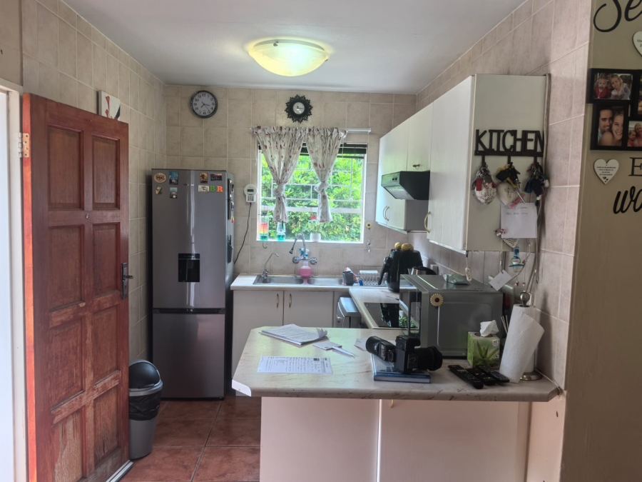 3 Bedroom Property for Sale in Radiokop Gauteng