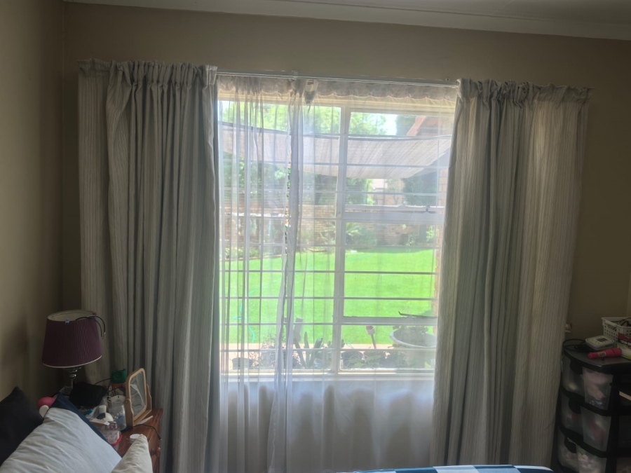 3 Bedroom Property for Sale in Radiokop Gauteng