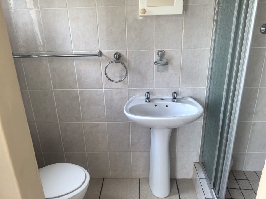 3 Bedroom Property for Sale in Radiokop Gauteng