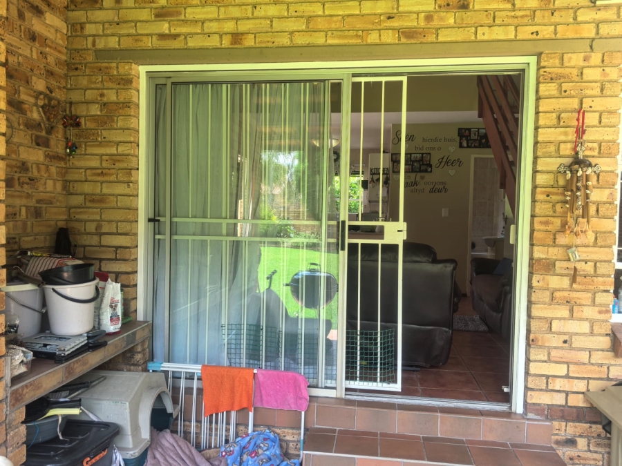 3 Bedroom Property for Sale in Radiokop Gauteng