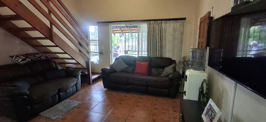 3 Bedroom Property for Sale in Radiokop Gauteng