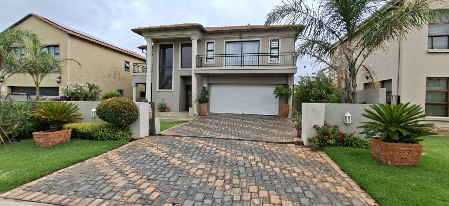 3 Bedroom Property for Sale in Wildtuinpark Gauteng