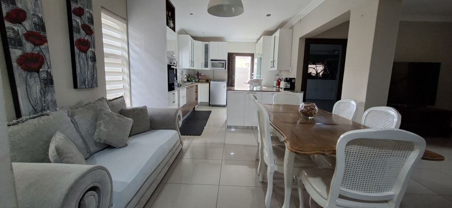 3 Bedroom Property for Sale in Wildtuinpark Gauteng
