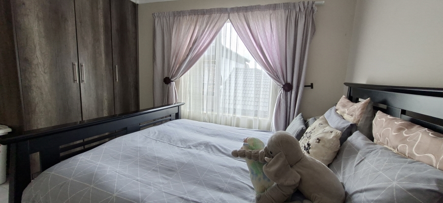 3 Bedroom Property for Sale in Wildtuinpark Gauteng