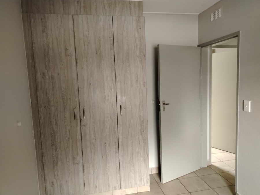 2 Bedroom Property for Sale in Montana Tuine Gauteng