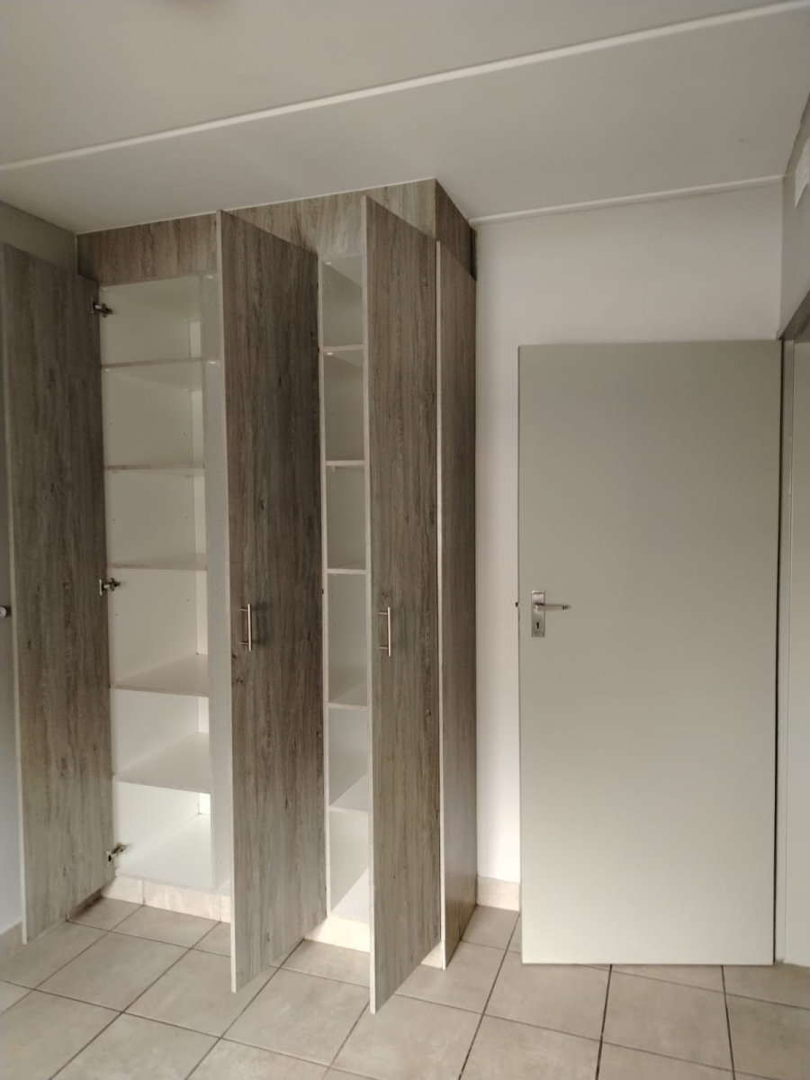 2 Bedroom Property for Sale in Montana Tuine Gauteng