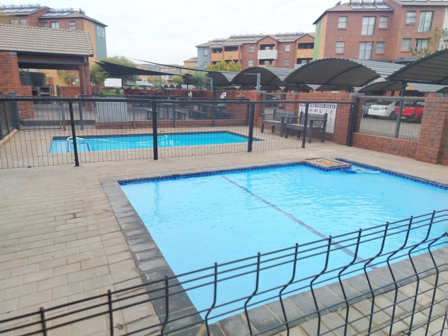 2 Bedroom Property for Sale in Montana Tuine Gauteng