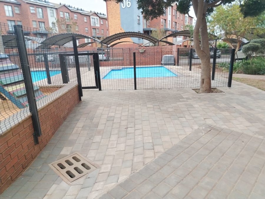 2 Bedroom Property for Sale in Montana Tuine Gauteng