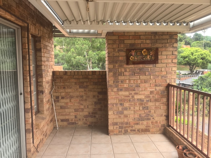4 Bedroom Property for Sale in Helderkruin Gauteng