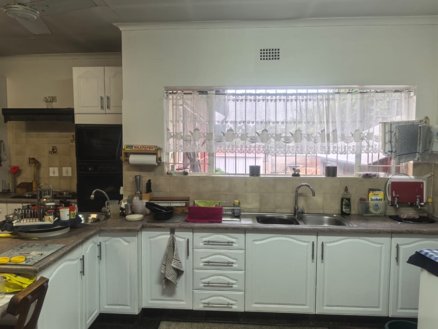 4 Bedroom Property for Sale in Wilro Park Gauteng