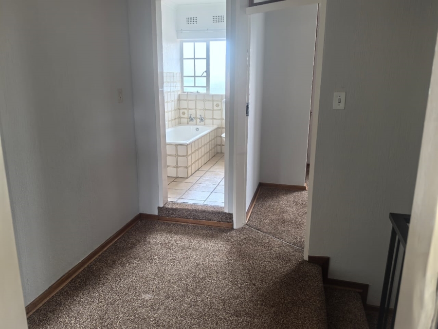 3 Bedroom Property for Sale in Horizon View Gauteng