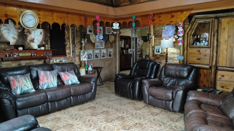 5 Bedroom Property for Sale in Randpoort Gauteng