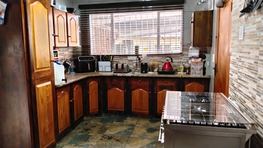 5 Bedroom Property for Sale in Randpoort Gauteng