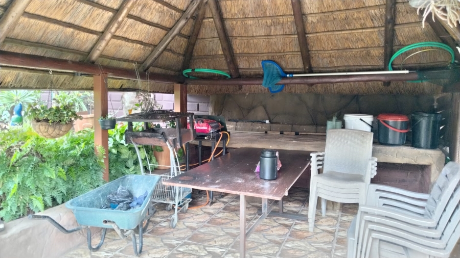 5 Bedroom Property for Sale in Randpoort Gauteng