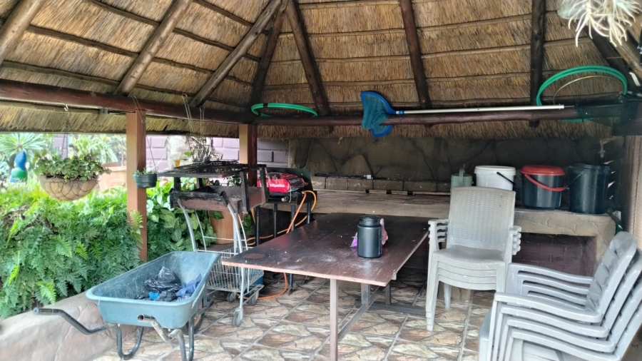 5 Bedroom Property for Sale in Randpoort Gauteng