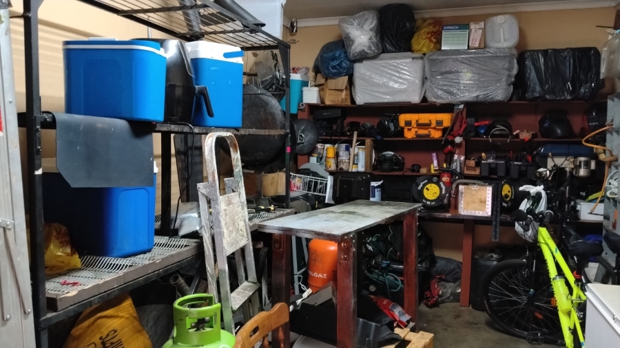 5 Bedroom Property for Sale in Randpoort Gauteng