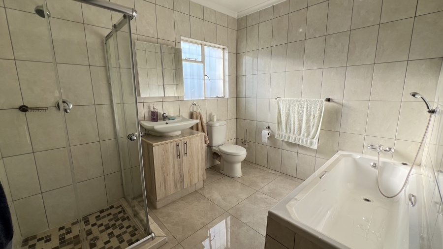 3 Bedroom Property for Sale in Randridge Ah Gauteng