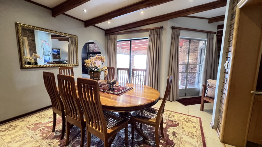 4 Bedroom Property for Sale in Helderkruin Gauteng