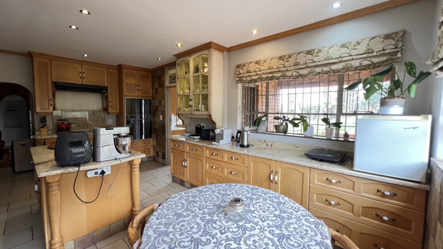 4 Bedroom Property for Sale in Helderkruin Gauteng