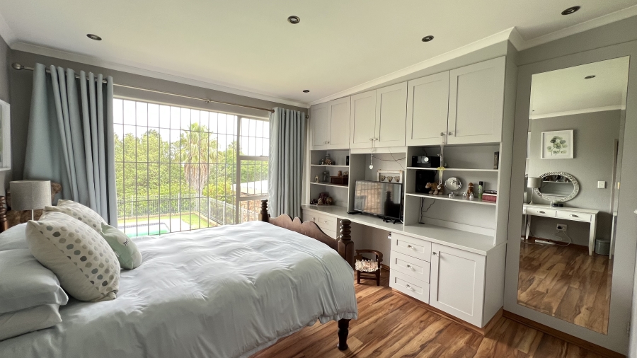 4 Bedroom Property for Sale in Helderkruin Gauteng