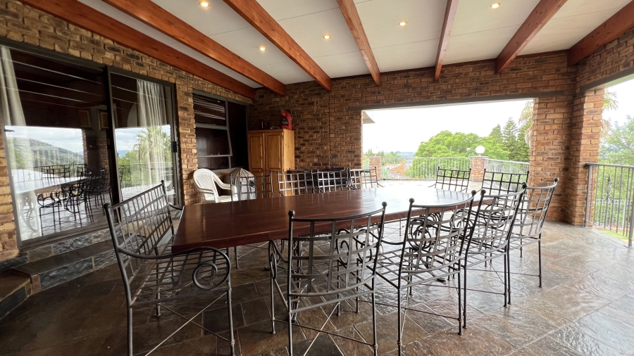 4 Bedroom Property for Sale in Helderkruin Gauteng