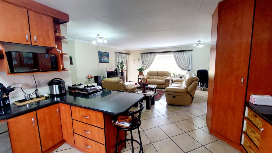 3 Bedroom Property for Sale in Eike Park Gauteng