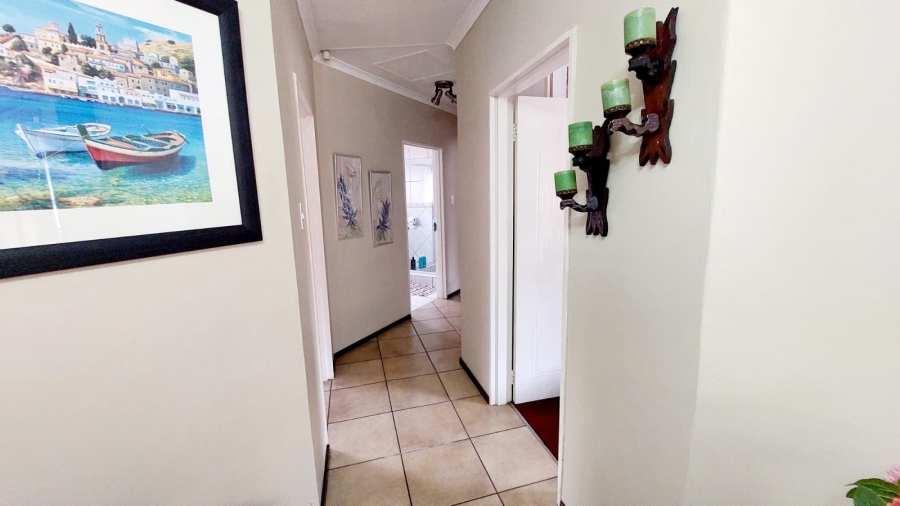 3 Bedroom Property for Sale in Eike Park Gauteng