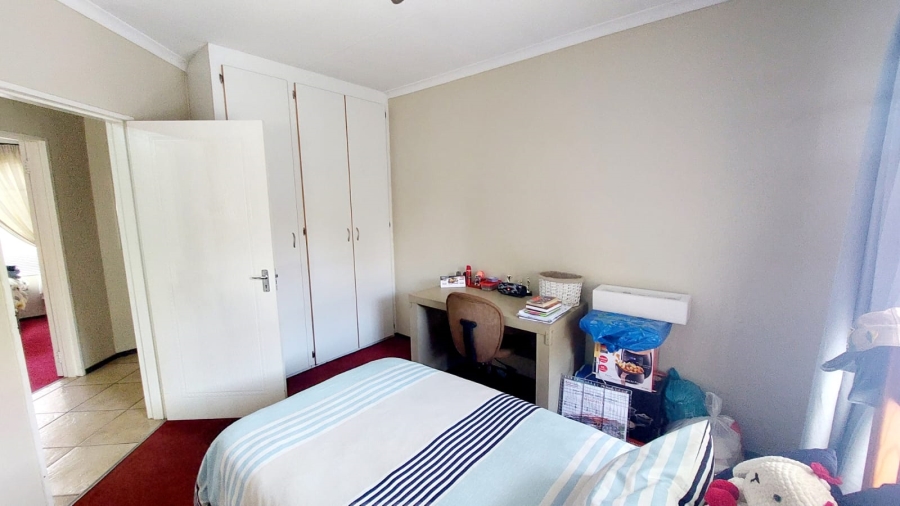 3 Bedroom Property for Sale in Eike Park Gauteng