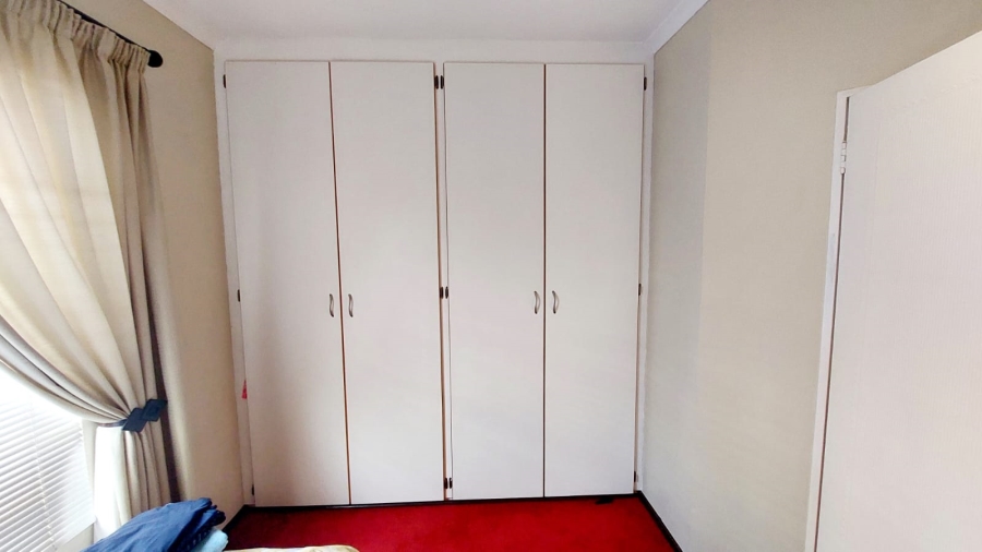 3 Bedroom Property for Sale in Eike Park Gauteng