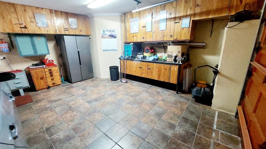 3 Bedroom Property for Sale in Eike Park Gauteng