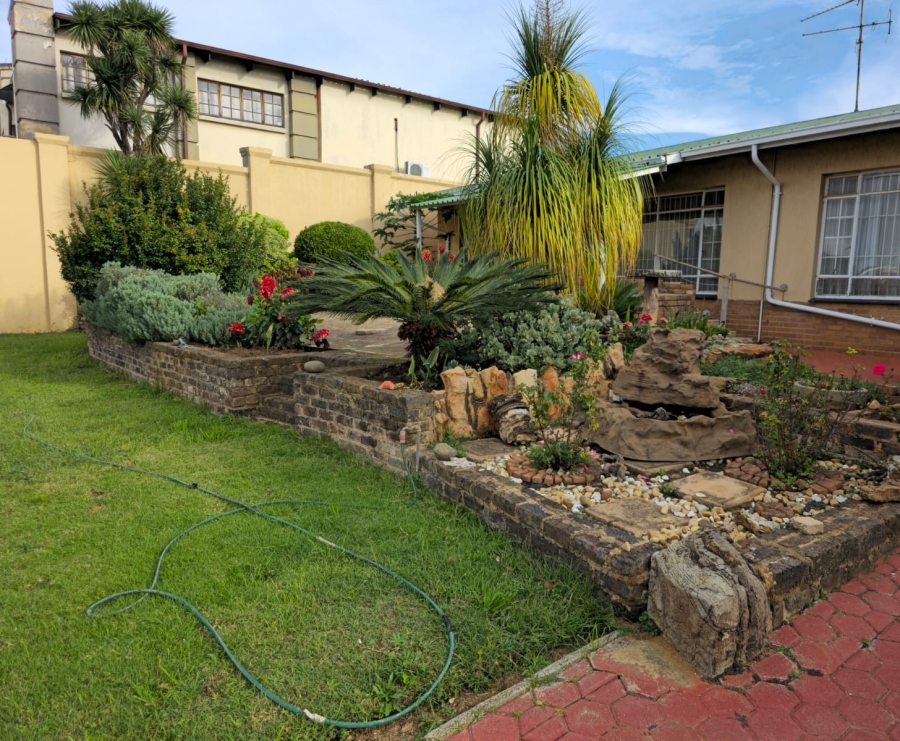 3 Bedroom Property for Sale in Wentworth Park Gauteng