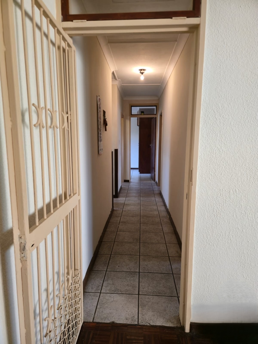 3 Bedroom Property for Sale in Wentworth Park Gauteng