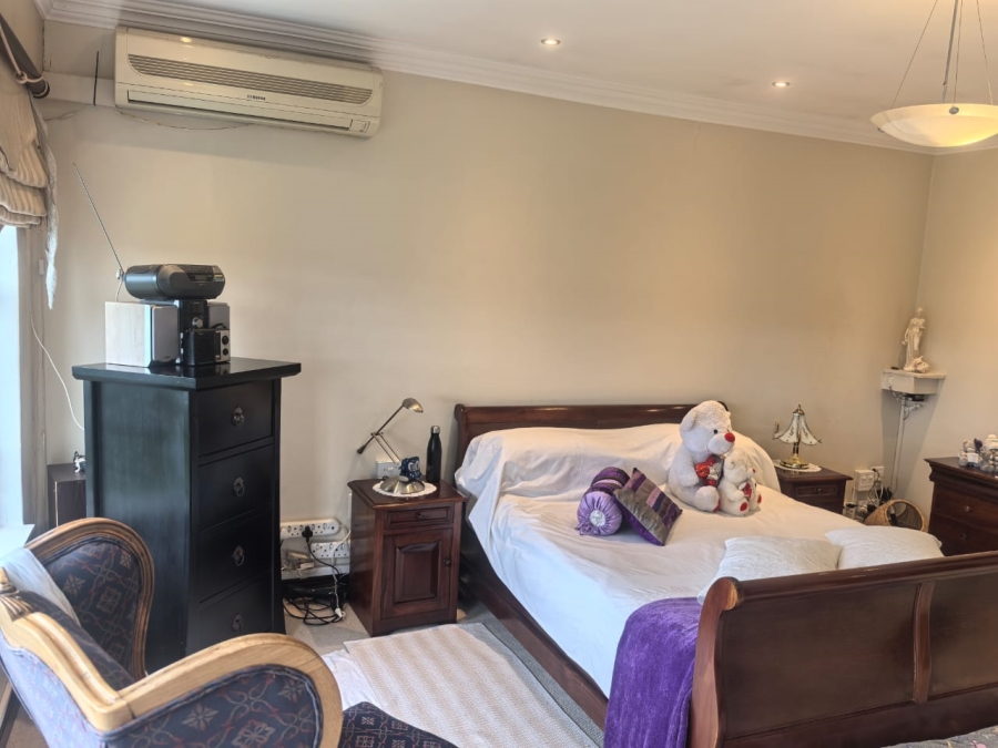 4 Bedroom Property for Sale in Kloofendal Gauteng