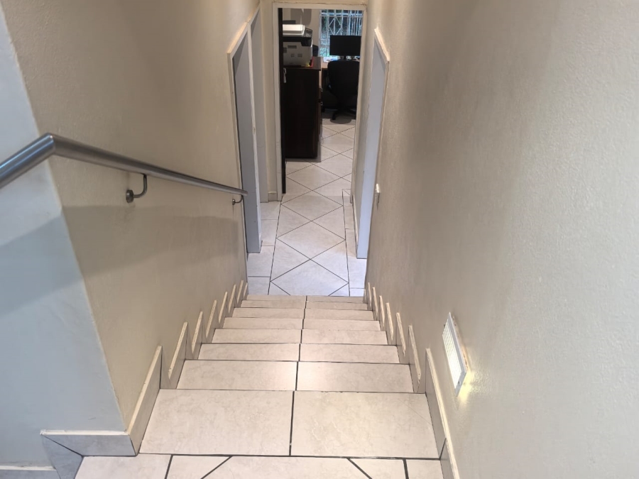 4 Bedroom Property for Sale in Kloofendal Gauteng