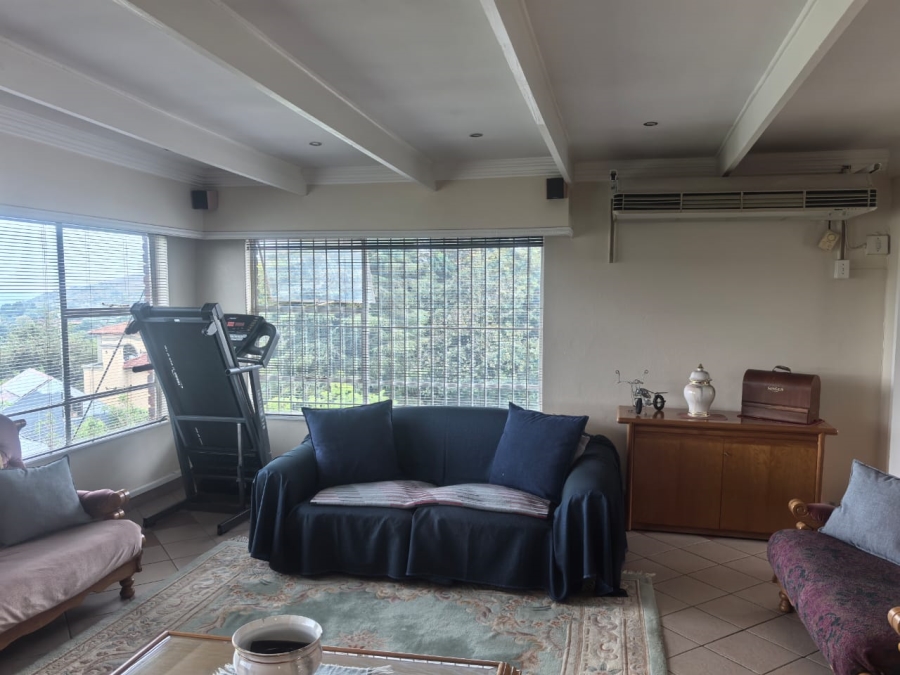 4 Bedroom Property for Sale in Kloofendal Gauteng