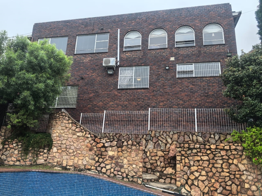 4 Bedroom Property for Sale in Kloofendal Gauteng