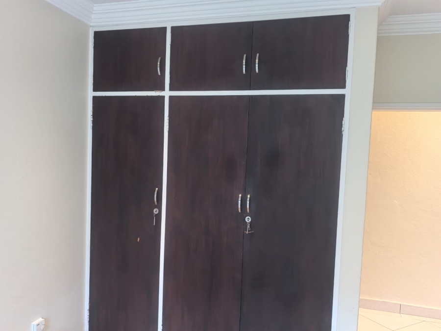 4 Bedroom Property for Sale in Kloofendal Gauteng