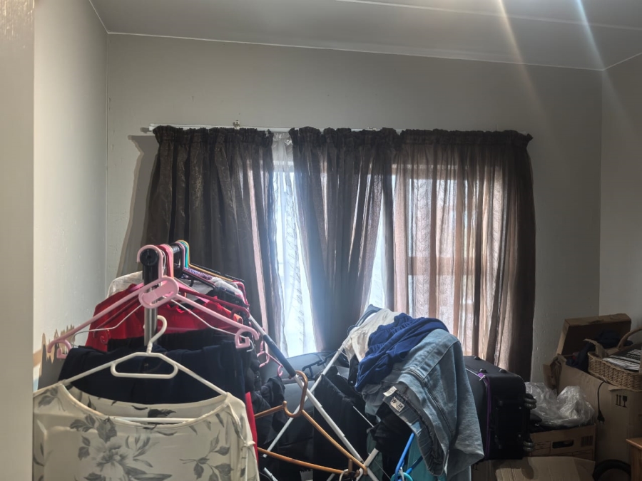 2 Bedroom Property for Sale in Honeydew Grove Gauteng