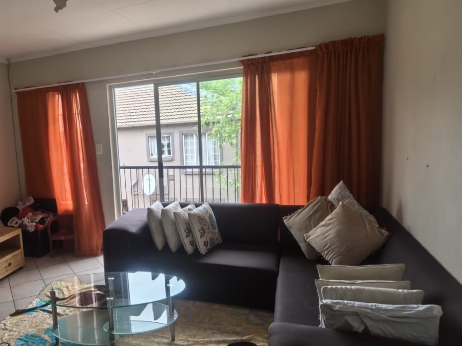 2 Bedroom Property for Sale in Wilgeheuwel Gauteng