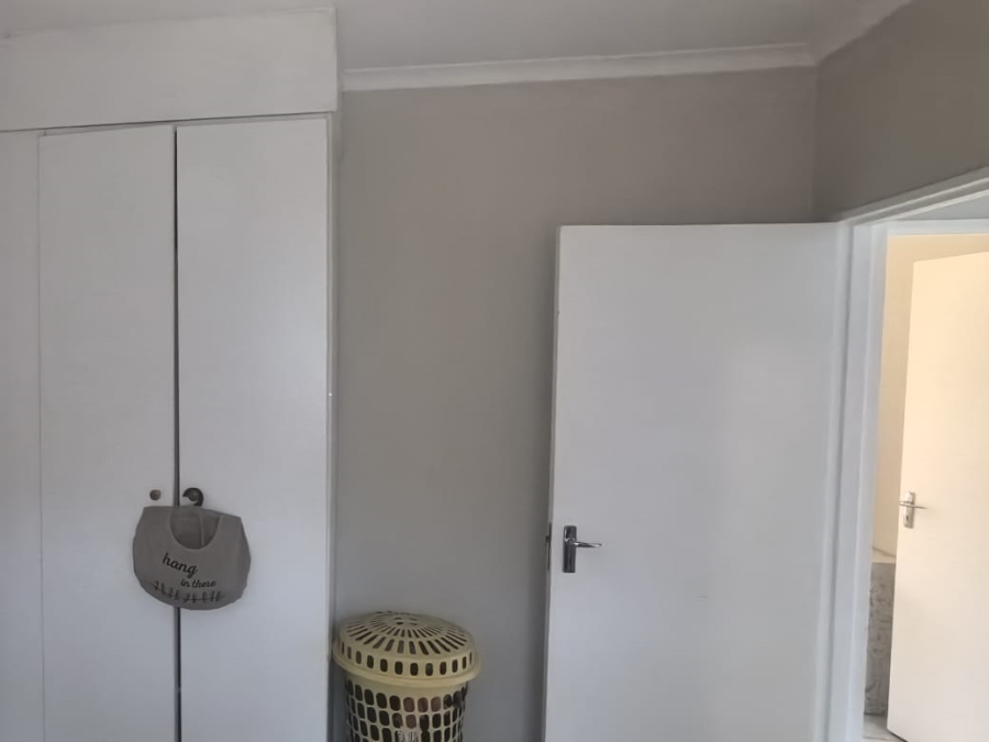 2 Bedroom Property for Sale in Wilgeheuwel Gauteng