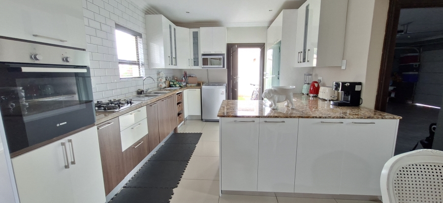 3 Bedroom Property for Sale in Wildtuinpark Gauteng