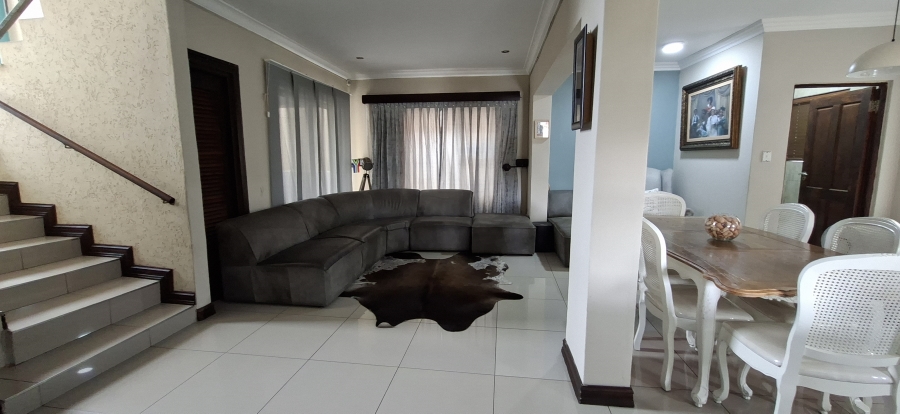 3 Bedroom Property for Sale in Wildtuinpark Gauteng