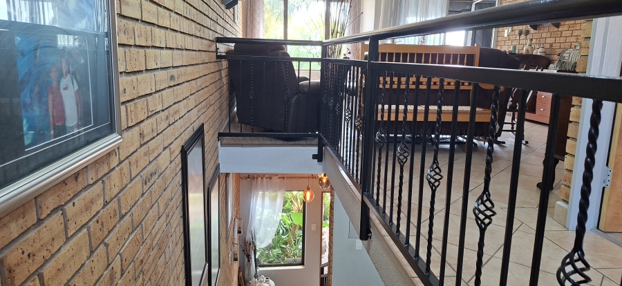 3 Bedroom Property for Sale in Rangeview Gauteng