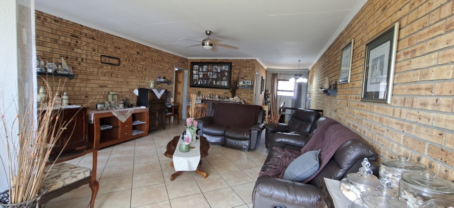3 Bedroom Property for Sale in Rangeview Gauteng