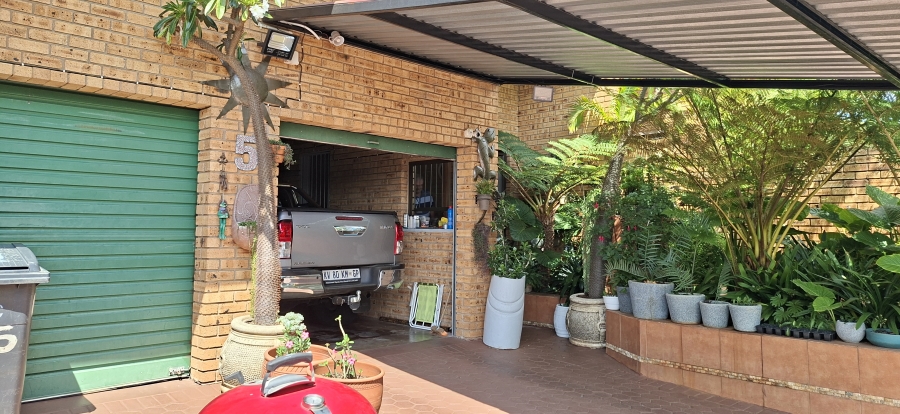 3 Bedroom Property for Sale in Rangeview Gauteng