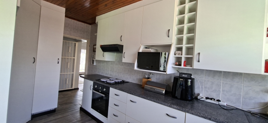 3 Bedroom Property for Sale in Kenmare Gauteng