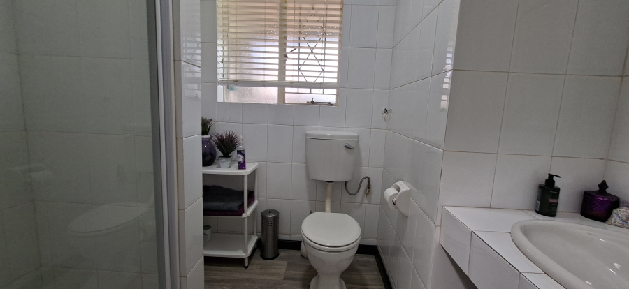 3 Bedroom Property for Sale in Kenmare Gauteng