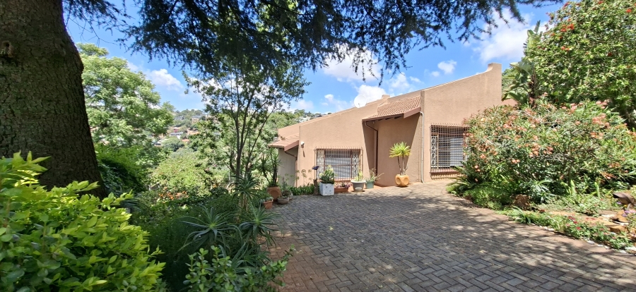 3 Bedroom Property for Sale in Kenmare Gauteng