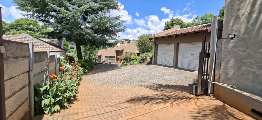 3 Bedroom Property for Sale in Kenmare Gauteng