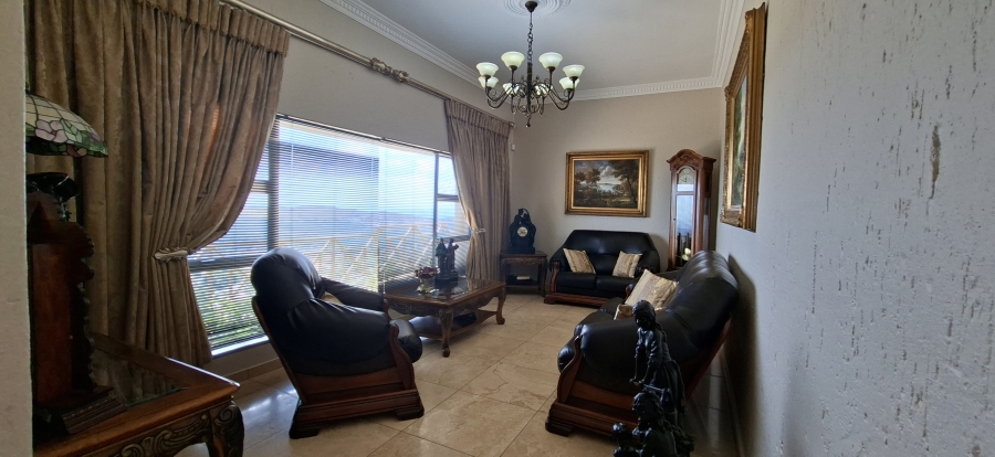 5 Bedroom Property for Sale in Noordheuwel Gauteng